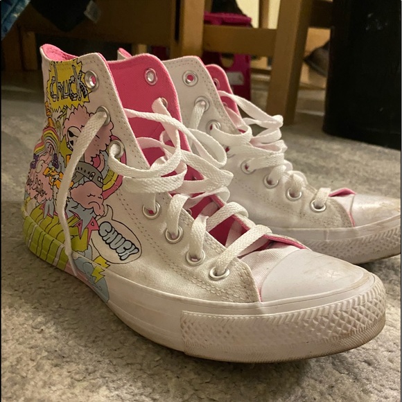 Converse - Picture 1 of 1